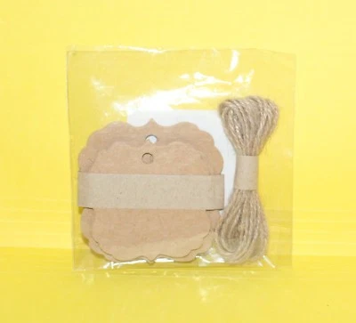 Kraft Paper Gift Tags with String 16 Pieces New in Package Two Sizes M4