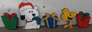BEAGLE DOG WOOD STOCK CHRISTMAS GIFT BOXES PEANUT WOOD OUTDOOR YARD ART DECOR