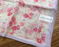 在飛比找Yahoo!奇摩拍賣優惠-日本手帕  擦手巾  Laura Ashley no.155