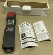 OMRON D4SL-N3QFA-D Safety Guard Lock Door Switch New in Box