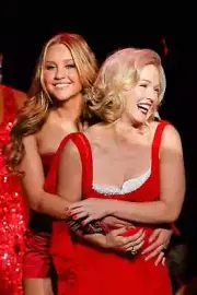 BEAUTIFUL JENNIE GARTH & AMANDA BYNES 8X10 PHOTO