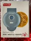 Dash Mini Snowflake Waffle Maker 4" New in Box Breakfast Maker Waffles