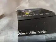 MINICHAMPS Valentino Rossi Aprilia 125cc 1997 Nastro Azzurro 1:12 MotoGP NEW