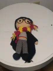 harry potter crochet doll with hat, homemade, unused, cute, 8 inches, 4 inches