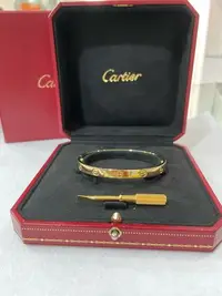 在飛比找Yahoo!奇摩拍賣優惠-【喬瑟夫二手名店】真品 Cartier Love 手環 黃K