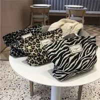 在飛比找ETMall東森購物網優惠-Large Women Leopard Cosmetic B