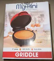 Nostalgia MyMini Griddle compact size for dorms, small kitchens 5 Inch Non stick