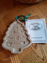 Vintage Brown Bag Cookie Art Christmas Tree Cookie Mold 1986 With Recipe Book