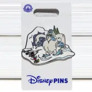 Disney Pin - Animal Kingdom Expedition Everest Yeti Scares Mickey