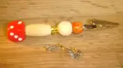 Roach Clip Dice/Die Wood & Bead Removeable CANNABIS Leaf Charm w/Clasp P21