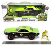 Jada Toys - 1:24 1967 Chevy Camaro with Teenage Mutant Ninja Turtles Raphael Fig