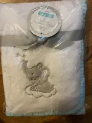 Petite L'Amour BABY BLANKET WHITE Gray Elephant Appliqué Stars Teal Hem Plush