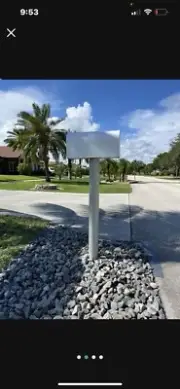 MAILBOX (POST) FOR SALE - CUSTOM MADE - STUDY HEAVY DUTY - **MODERN