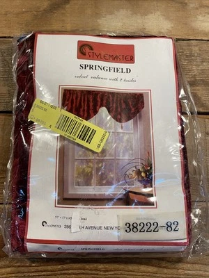 Stylemaster 38222-82 Springfield Red Velvet Valance With 2 Tassles 57”x17” NOS