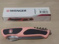 在飛比找Yahoo!奇摩拍賣優惠-wenger 61.891 Ranger 粉紅色瑞士刀