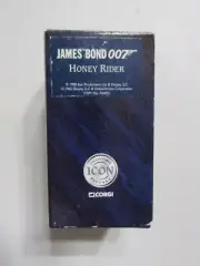 Corgi ICON figures James Bond 007 Honey Rider