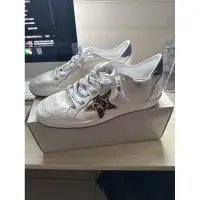 在飛比找蝦皮購物優惠-Golden Goose ball star leather