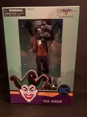 Diamon Select Gallery Joker statue