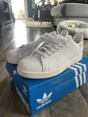 Adidas Stan’s Smith Women’s Size 7.5 Men’s 5.5