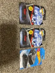 2Hot Wheels Tesla Roadster 08 Space - Greetings From Space - and Tesla Model 3