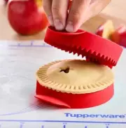 Tupperware Mini Pie, Ravioli Pizza Rolls Pastry Turnover Empanada Makers Red