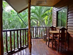 卡蘭海灘別墅海燕飯店La Salangane Caalan Beach Villa