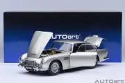 Autoart ASTON MARTIN DB5 1964 Birch Silver 1/18 Scale New!