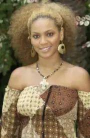 Beyonce Knowles at Austin Powers in Goldmember P/C, Beyonce Knowle- Old Photo 1