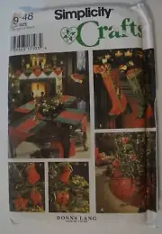Simplicity 9748 Decorations Runner Tree Skirt Ornaments Holiday Sewing Pattern