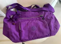 在飛比找Yahoo!奇摩拍賣優惠-kipling 紫色 歐洲限定款 旅遊帶回 行李袋 手提 袋