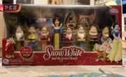 Disney PEZ Snow White and Seven Dwarfs Limited Edition Collectors Series Set NEW