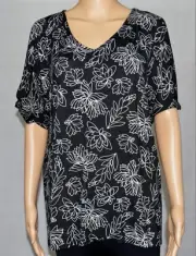 MILLERS Ladies Size 16 Black and White Floral Split Sleeve Low Top BNWT