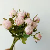 在飛比找ETMall東森購物網優惠-高質小花頭11頭把束仿真玫瑰花假花絹花藝裝飾餐桌婚慶新娘手捧