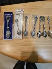 Lot Of 6 collectible souvenir spoons