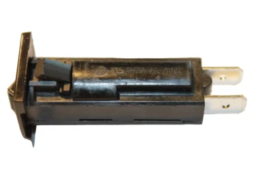 Spirit/Esprit Treadmill Circuit Breaker - 15 Amp | F020011