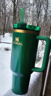FULL PICS ☘️ New Stanley SHAMROCK GREEN ☘️ 40 oz St Patrick's Tumbler GoRgEoUs!