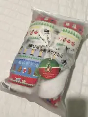 NWT Bums And Roses Elf Plush Blanket