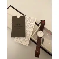 在飛比找蝦皮購物優惠-DW Daniel Wellington 咖啡色皮革錶帶 晶