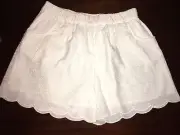 NWT 11 Mini Boden White Broderie Shorts Scalloped Edges