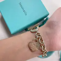 在飛比找PopChill優惠-[二手] 全新✨Tiffany&Co.心型吊飾針釦手鍊