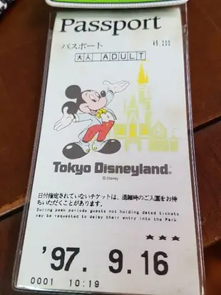 1997年懷舊紀念品 東京迪士尼樂園TOKYO Disney 紀念收藏門票 及票卡袋