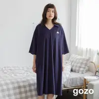 在飛比找momo購物網優惠-【gozo】g+ 厭世貓毛巾棉V領好睏睡衣洋裝(兩色)