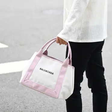 Balenciaga 巴黎世家手提包卡巴斯XS 帆布象牙白390346 及2881