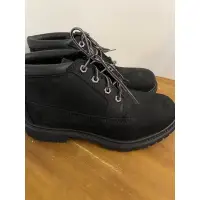 在飛比找蝦皮購物優惠-[全新］Timberland 經典 女款 黑色磨砂革 防水 