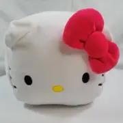 Sanrio Hello Kitty Square 8” Universal Studios Exclusive Soft Plush NWT 2023