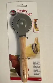 Norpro Pastry Crimper - Ravioli Pasta Edger Sealer Cutter Wheel Turnover Pie