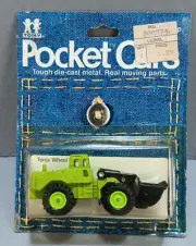 TOMY POCKET CARS GREEN FRONT LOADER Black Scoop 1982 Tomica MOC