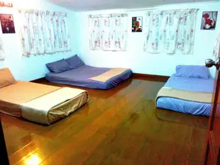 樂甜民宿 - 家庭房Happy Sweet Residence -Family Room in share house.