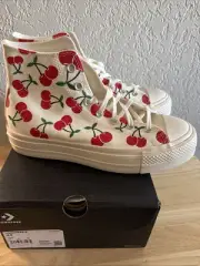 Converse Chuck Taylor All Star Lift Platform A08096C Size 9.5 Women’s Cherries