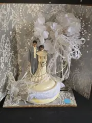 Vintage Wilton Wedding Cake Topper 9" Bride Groom White Floral Lace